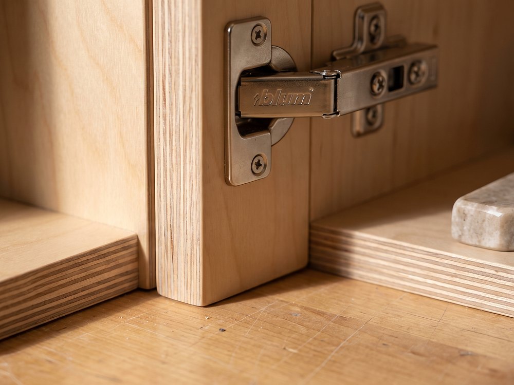 Plywood carcass and Blum soft-close hinge detail